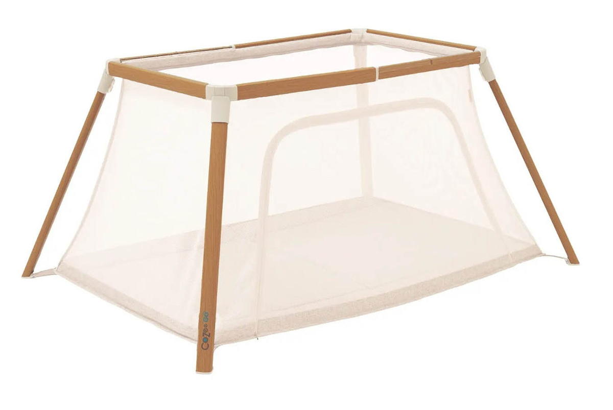 Манеж-кровать Tutti Bambini CoZee Go Scandinavian Walnut/Ecru